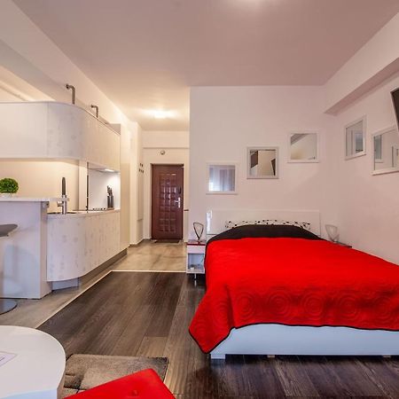 Studio Residence Militari M6 Rosu Exterior photo