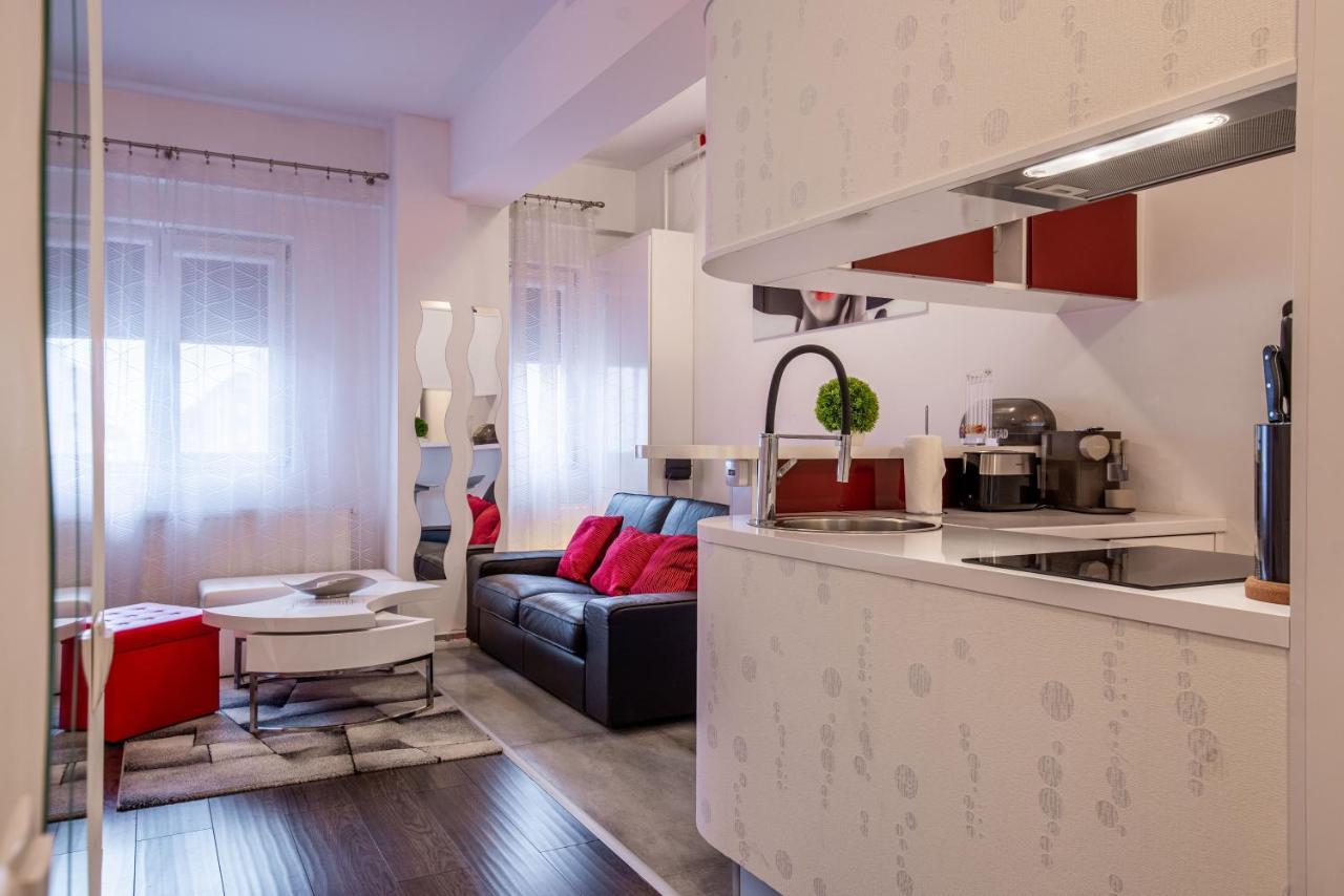 Studio Residence Militari M6 Rosu Exterior photo